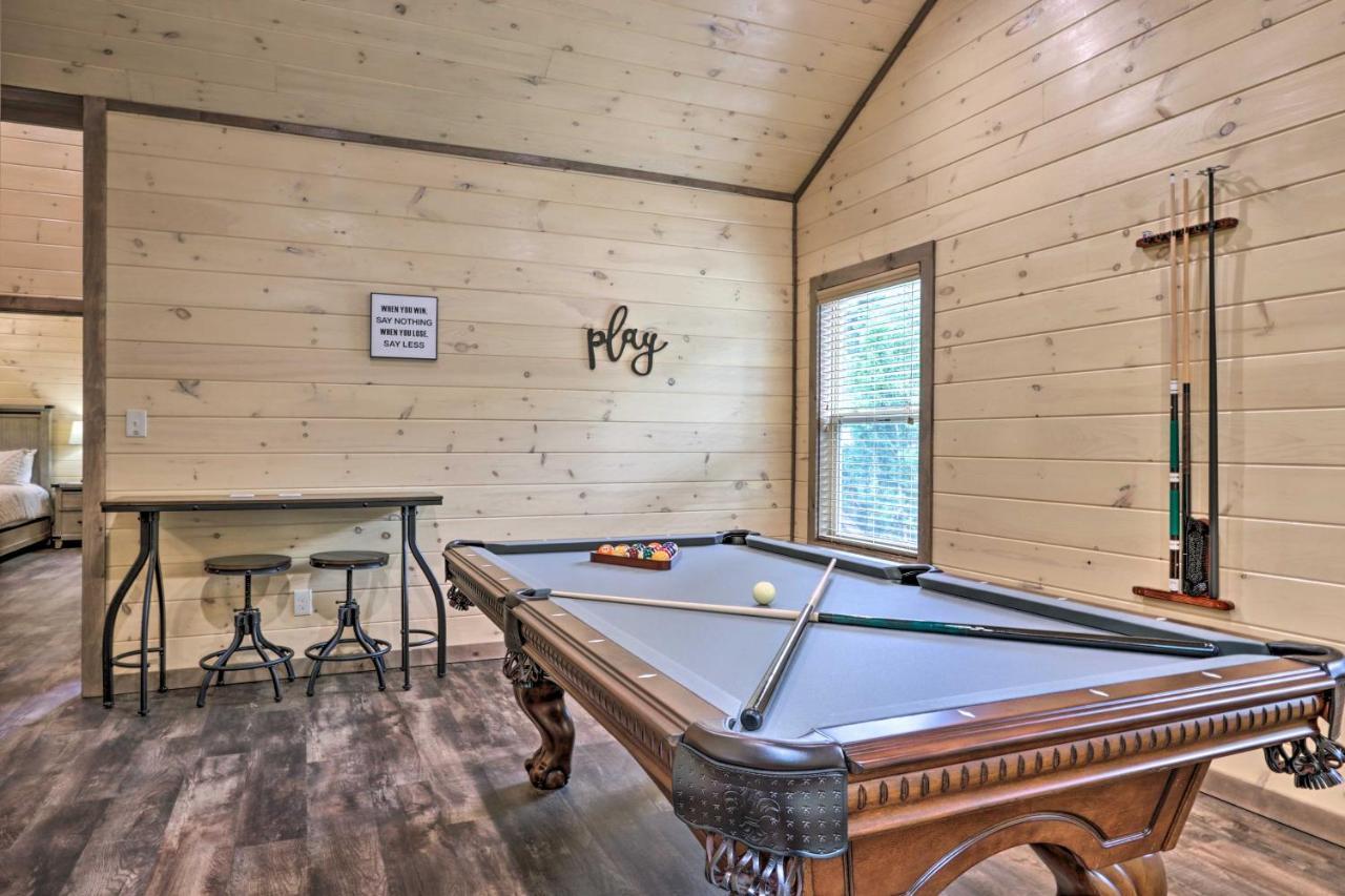 Smoky Cove Retreat With Private Hot Tub And Deck! Villa Sevierville Kültér fotó