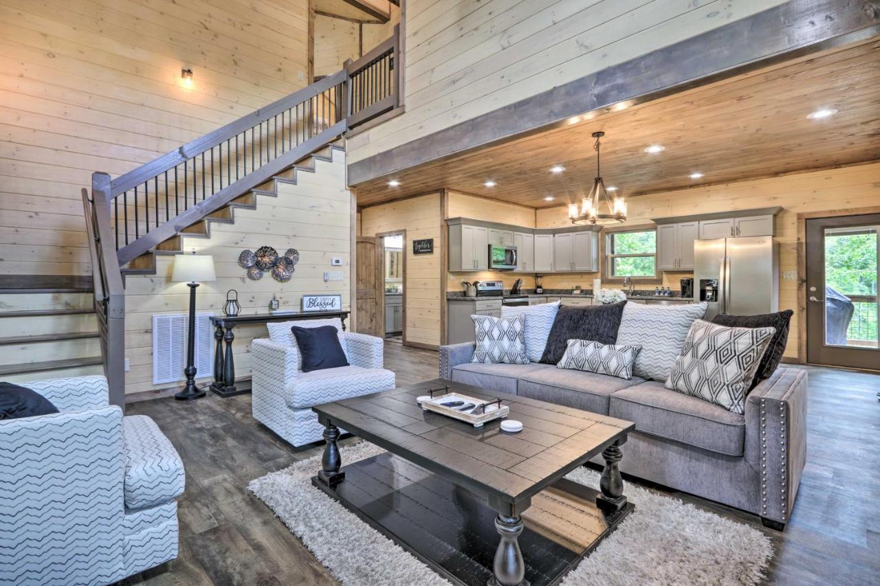 Smoky Cove Retreat With Private Hot Tub And Deck! Villa Sevierville Kültér fotó