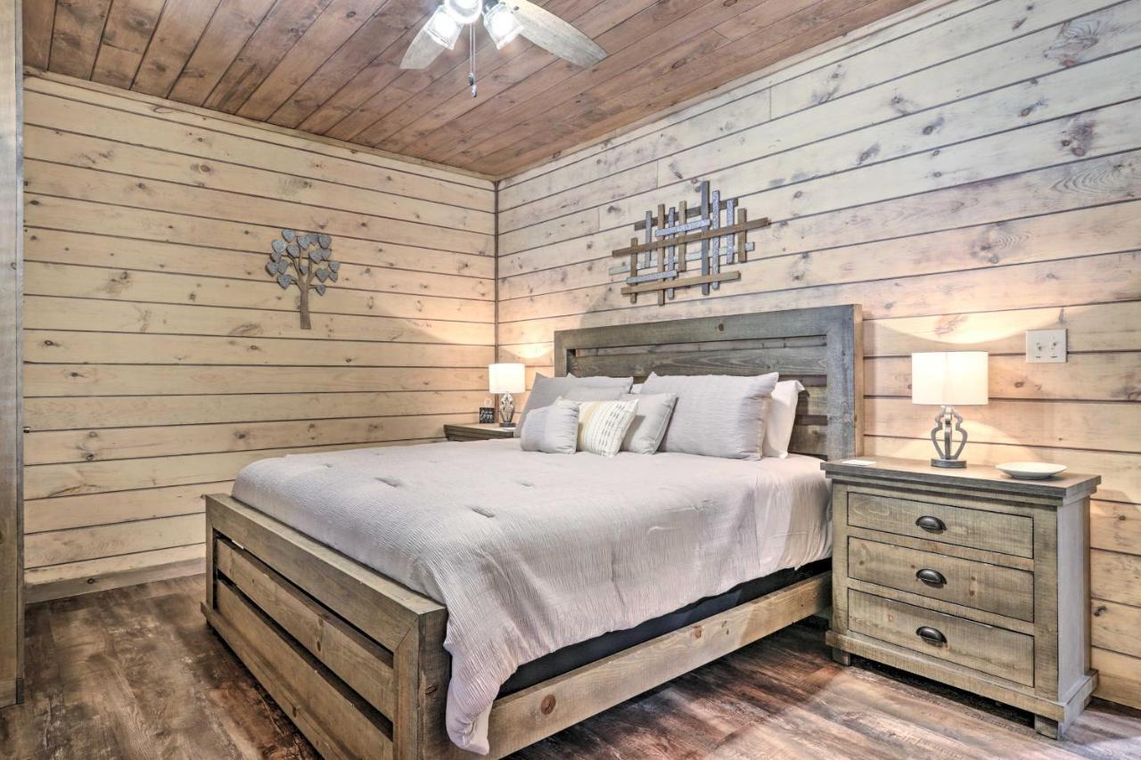 Smoky Cove Retreat With Private Hot Tub And Deck! Villa Sevierville Kültér fotó