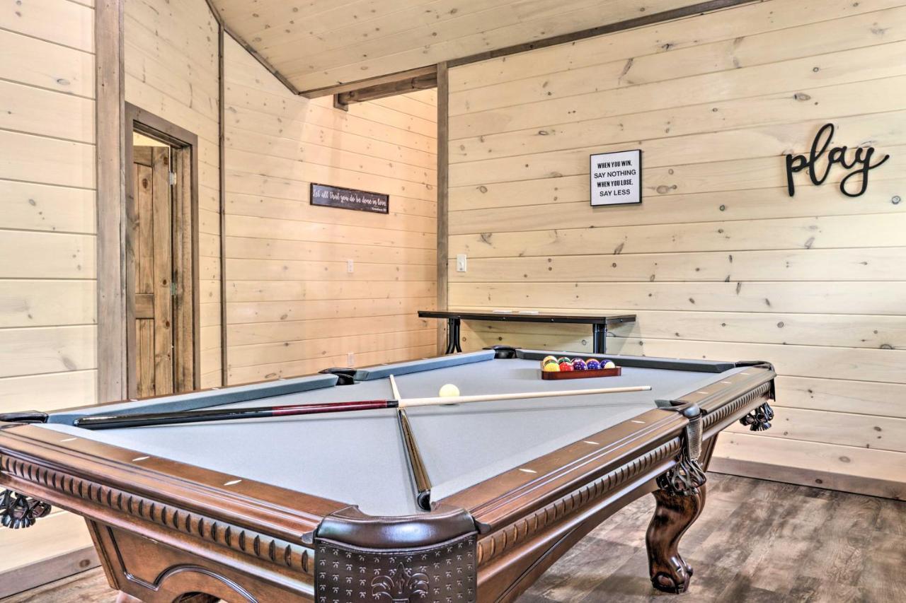 Smoky Cove Retreat With Private Hot Tub And Deck! Villa Sevierville Kültér fotó